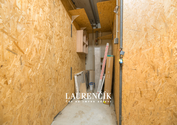 NA PREDAJ | Kompletne zrekonštruovaný 2-izbový byt v Trenčíne