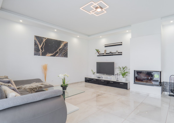 Na predaj novostavba s garážou a dvoma kúpeľňami v Senci