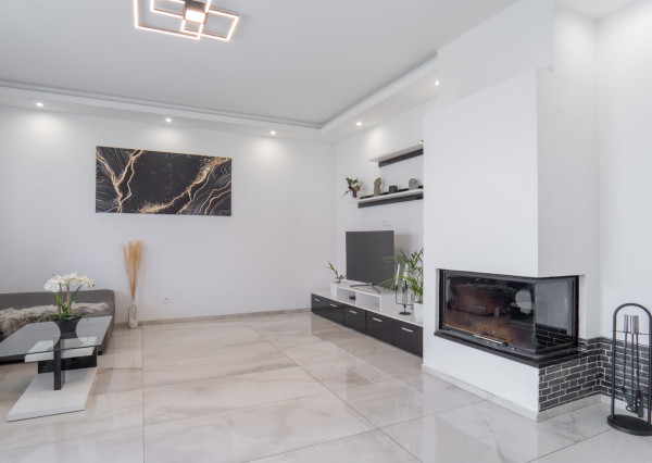 Na predaj novostavba s garážou a dvoma kúpeľňami v Senci