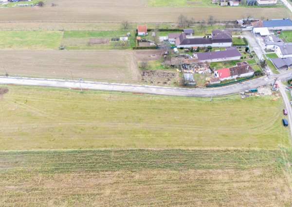 Na predaj pozemok v Pochabanoch