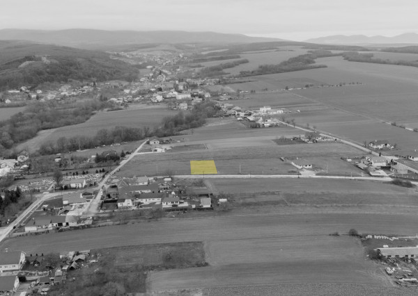 Na predaj pozemok v Pochabanoch