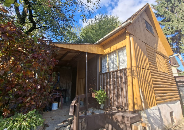 Na predaj chata so záhradou v Bánovciach nad Bebravou