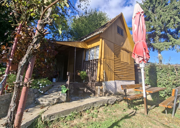 Na predaj chata so záhradou v Bánovciach nad Bebravou