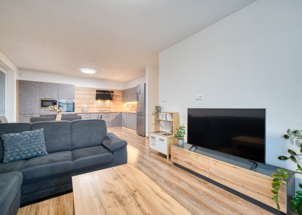 Na predaj príjemný 4-izbový byt so záhradou v Tomášove