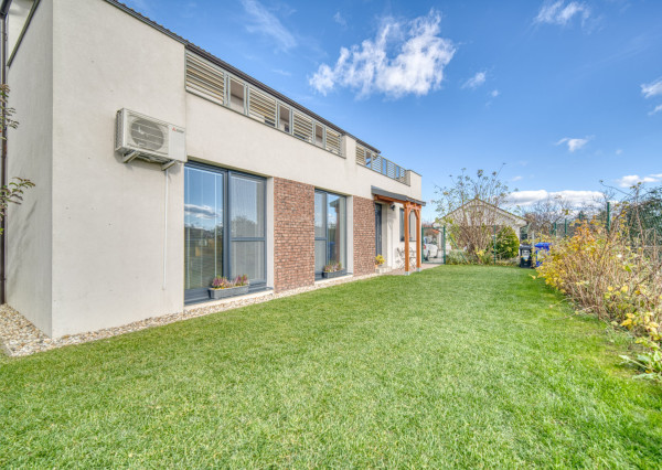 Na predaj príjemný 4-izbový byt so záhradou v Tomášove