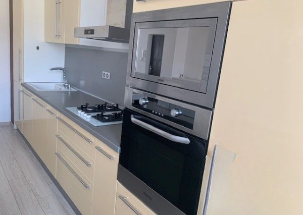 Na prenájom zariadený 2 izb byt - SIHOŤ 1  v Trenčíne .