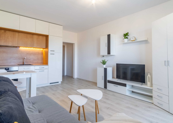 Na prenájom 1-izbový byt s parkovacím miestom v Poprade