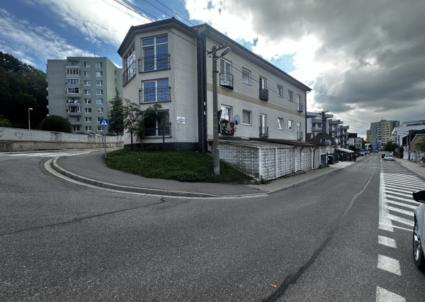 Moderný 3 izbový byt s terasou v úplnom centre mesta