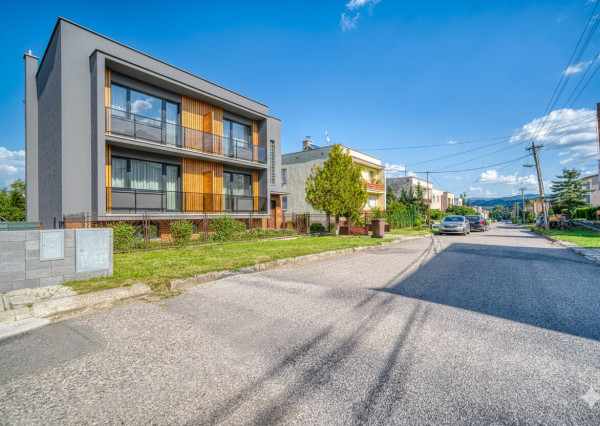 Na predaj dom s dvoma bytovými jednotkami v Lieskovci