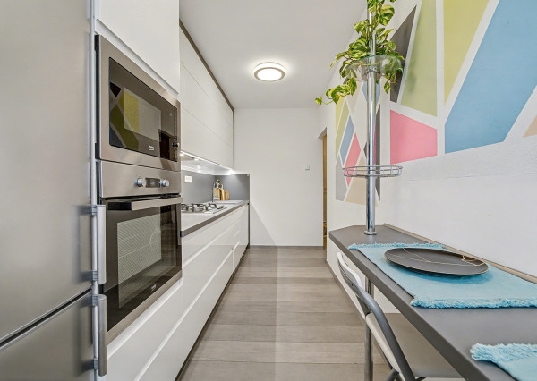 Na predaj  3-izbový byt s dvoma loggiami v Petržalke BA.