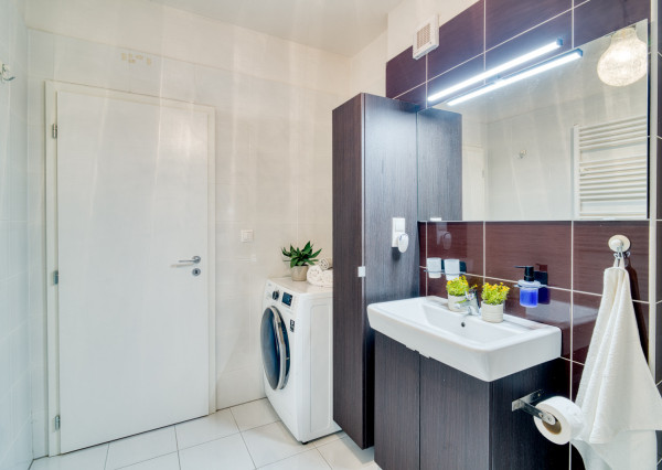 Na predaj veľkorysý 3-izbový byt s parkovacím státím v Rovinke