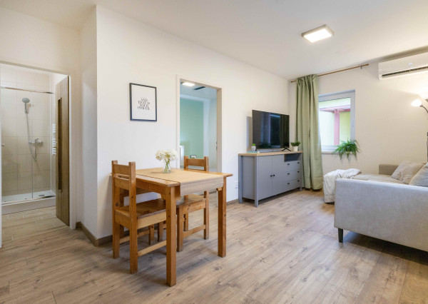 REZERVOVANÉ: Na prenájom útulný 2-izbový byt v Senci - Holiday Village