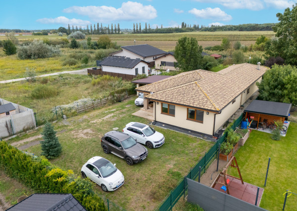 Na predaj 4-izbový rodinný dom v obci Gajary