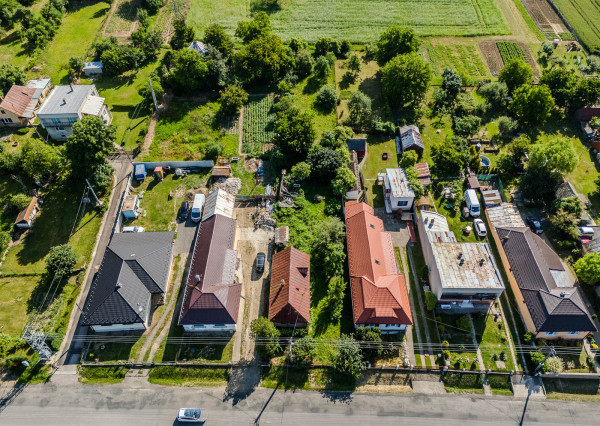 REZERVOVANÉ: Na predaj rozmerný pozemok vhodný na výstavbu v obci Moravany časť Lučkovce