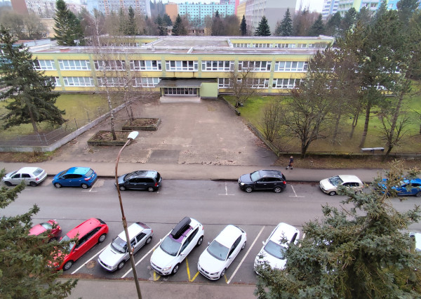 Na prenájom zrekonštruovaný 2-izbový byt v Bánovciach nad Bebravou