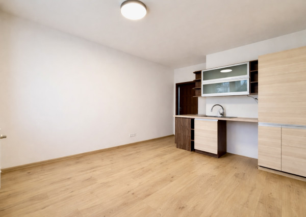 Na predaj zrekonštruovaný 2,5 izbový byt v Martine na Severe