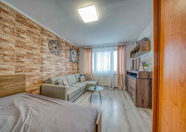 Na predaj 1-izbový byt v Senci