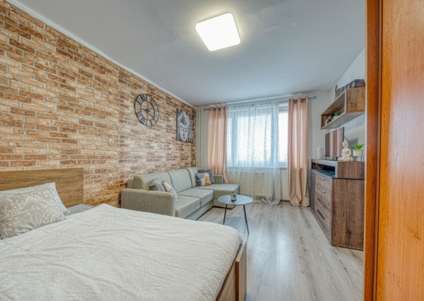 Na predaj 1-izbový byt v Senci