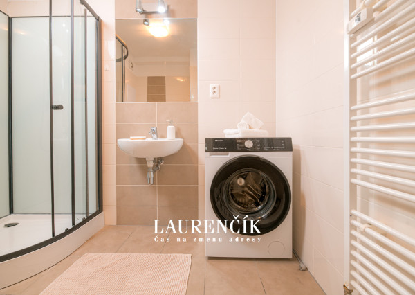 Na prenájom slnečný 2-izbový byt na ulici Liptovská v Trenčíne