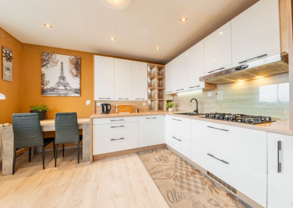 REZERVOVANÉ: Na predaj 3-izbový zrekonštruovaný byt v Poprade