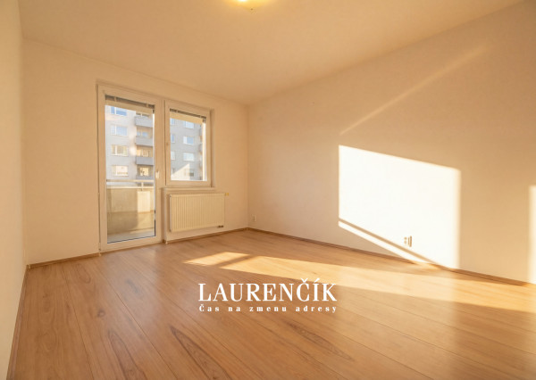 NA PREDAJ | 3-izbový byt s nadštandardnou výmerou v Trenčíne na ul. Liptovská