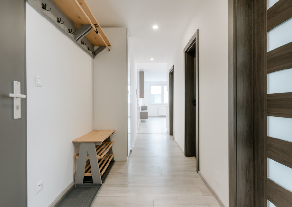 Na prenájom 2-izbový moderný byt v Považskej Bystrici