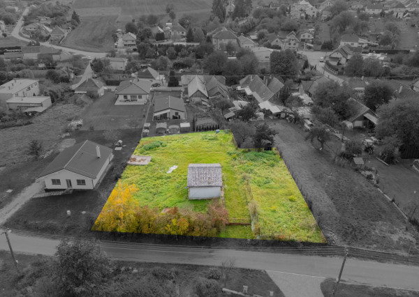 Na predaj dva stavebné pozemky v obci Brezolupy