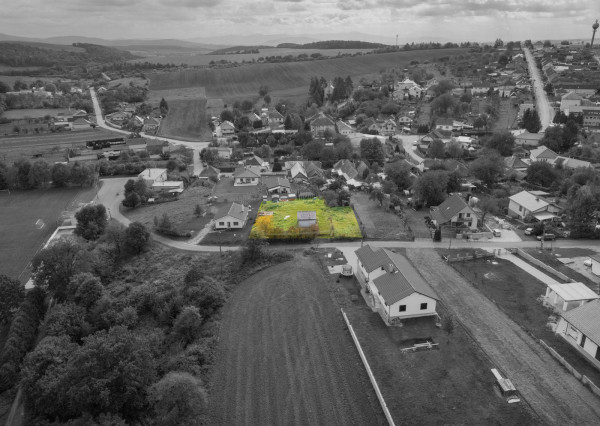 Na predaj dva stavebné pozemky v obci Brezolupy