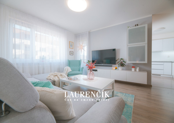 NA PRENÁJOM | MODERNÝ 2-IZBOVÝ BYT V TRENČÍNE