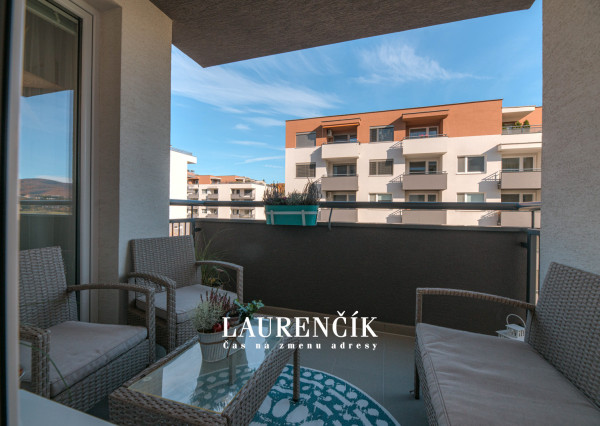 NA PRENÁJOM | MODERNÝ 2-IZBOVÝ BYT V TRENČÍNE