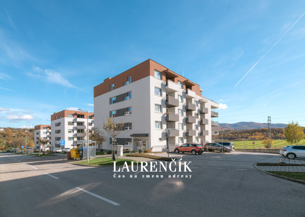 NA PRENÁJOM | MODERNÝ 2-IZBOVÝ BYT V TRENČÍNE