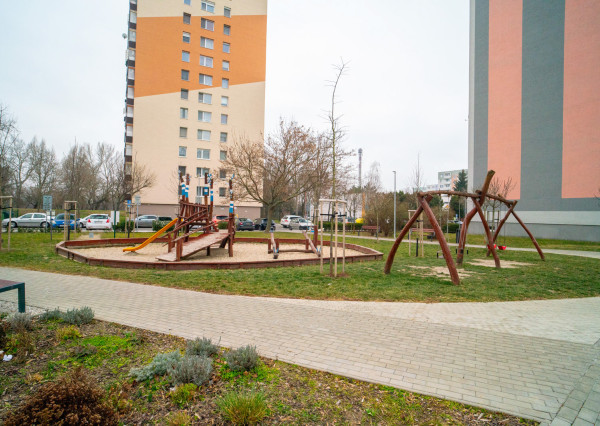 REZERVOVANÉ: Na predaj 3,5 - izbový byt v meste Sereď