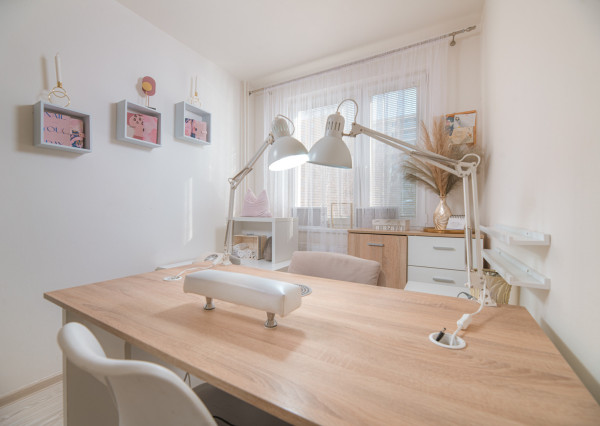 Na predaj krásne zrekonštruovaný 4-izbový byt v Trenčíne