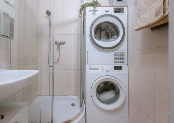 Na prenájom kompletne zariadený 2-izbový byt v centre Martina