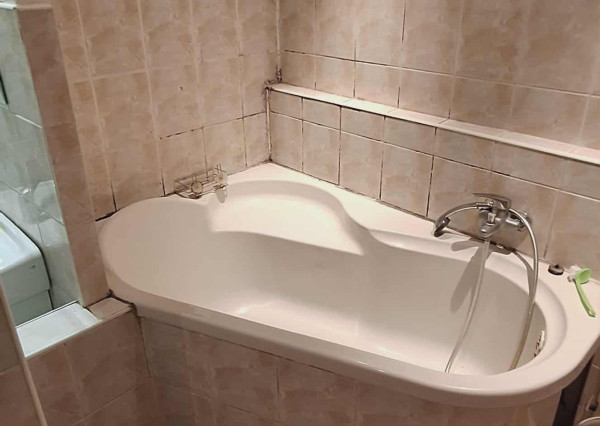 Na prenájom čiastočne zariadený 2-izbový byt v Bánovciach nad Bebravou