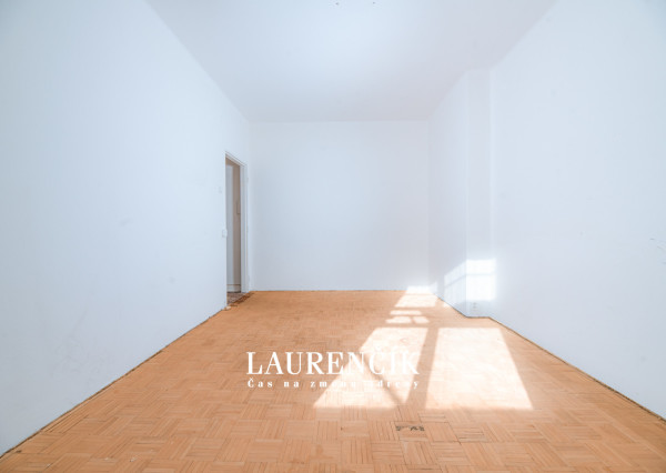 REZERVOVANÉ | 1-izbový byt v Trenčianskych Tepliciach s investičným potenciálom