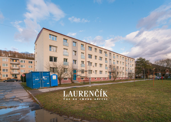 REZERVOVANÉ | 1-izbový byt v Trenčianskych Tepliciach s investičným potenciálom