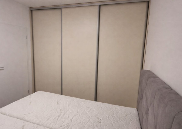 Na prenájom moderný 2-izbový byt v Trenčíne – Halalovka