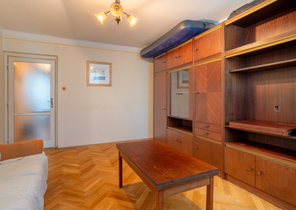 Na predaj priestranný 3-izbový byt s loggiou v centre Stupavy