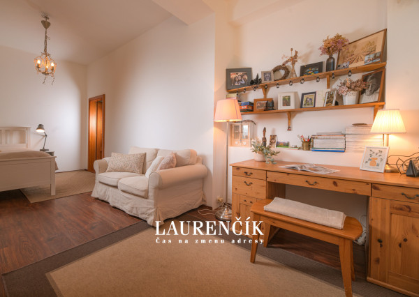 NA PREDAJ | UNIKÁTNY RODINNÝ DOM V CENTRE TRENČÍNA