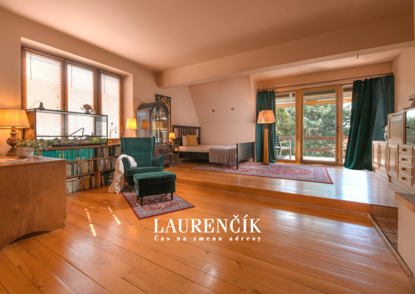 NA PREDAJ | UNIKÁTNY RODINNÝ DOM V CENTRE TRENČÍNA