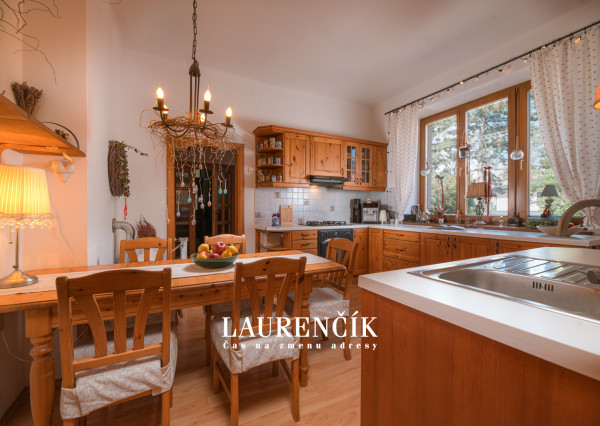 NA PREDAJ | INVESTIČNÝ OBJEKT S PODNIKATEĽSKÝM POTENCIÁLOM V CENTRE TRENČÍNA