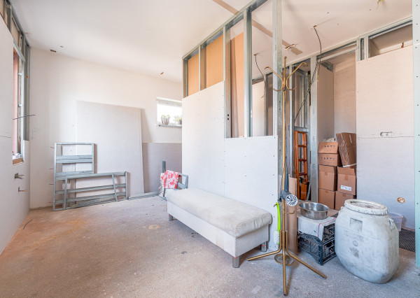 Na predaj rodinný dom s bazénom v obci Macov