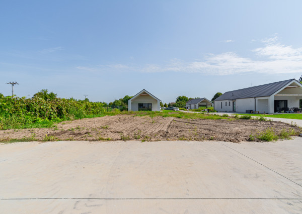 Na predaj moderný 4-izbový rodinný dom v Šoporni