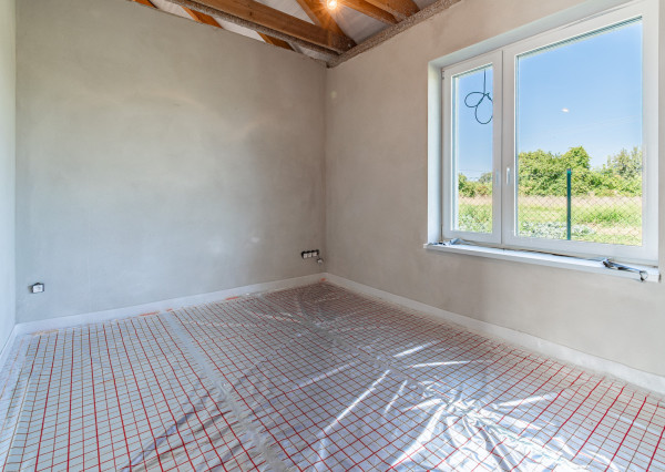 Na predaj moderný 4-izbový rodinný dom v Šoporni