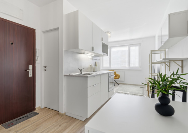 Na prenájom útulná garsónka v Bratislave - Vrakuňa