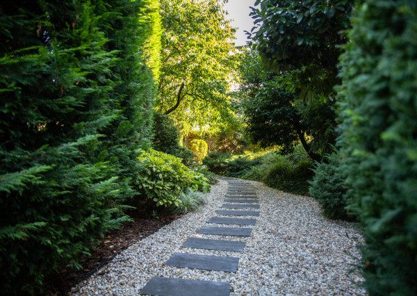 Na predaj vila s okrasnou záhradou a bazénom v Pezinku