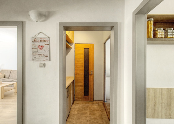 Na predaj veľkometrážny 3-izbový byt v Martine - Priekopa