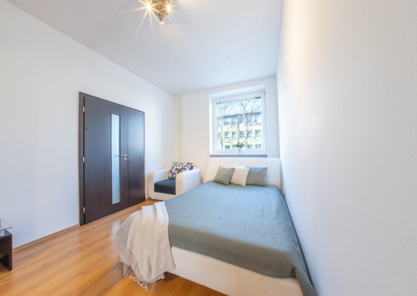 Na prenájom zariadený 2-izbový byt s parkovaním v Poprade