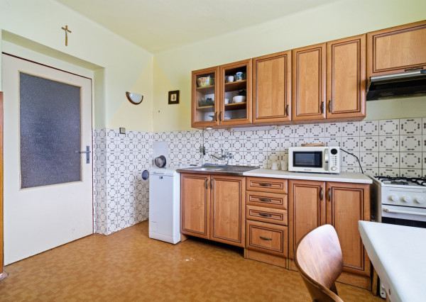 Na predaj rodinný dom s investičným potenciálom v Šuranoch